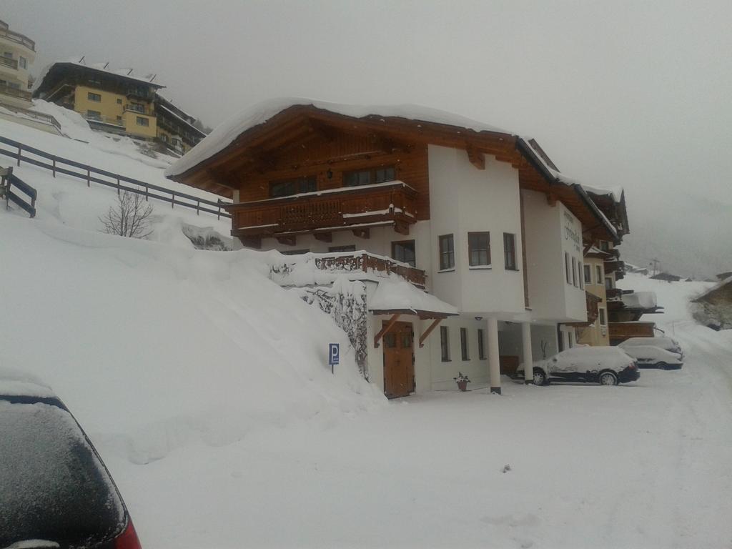 Appartement Ferienglueck Сьолден Екстериор снимка